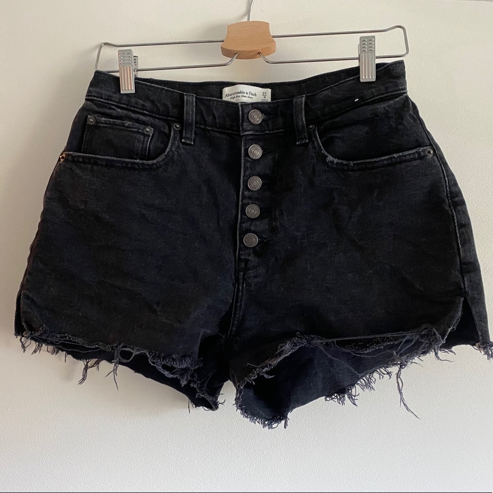 A&F Curve Love High Rise Mom Short